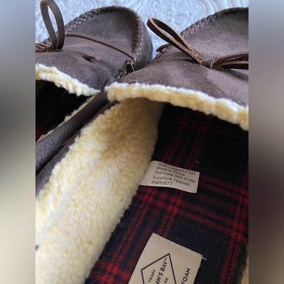 Men’s Slippers - Picture 5 of 5